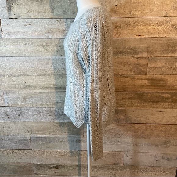 Aéropostale women’s grey sweater  in size x-small - Picture 2 of 7